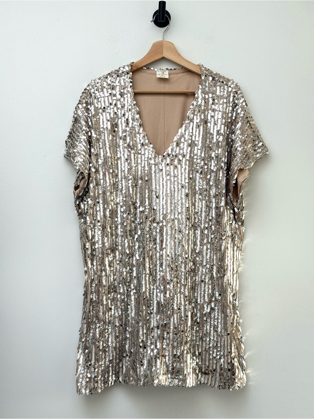 By Together Champagne Sequin V-Neck Short Sleeve Shift Mini Tunic Dress - Picture 4 of 11